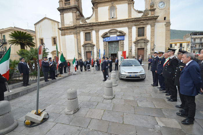 Piazza Duomo, anniversario della Liberazione 25-4-2013