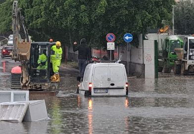 Maltempo: strade allagate e alberi caduti, a Villagrazia di Carini esonda il torrente Milioti